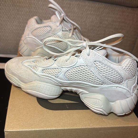 Yeezy 500 Blush - Picture 3 of 3